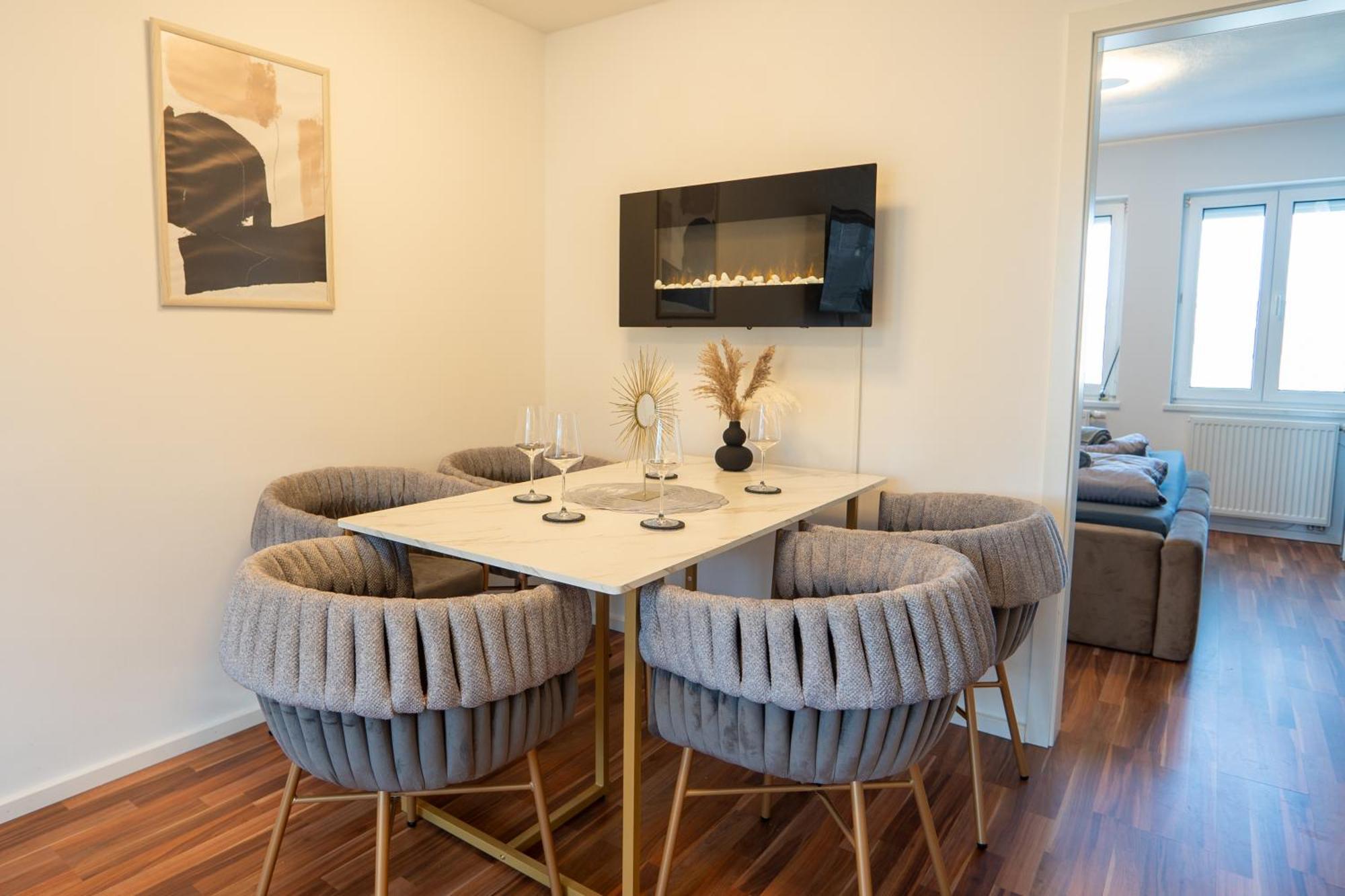 Lejlighed B - Stilvoll, Modern & Cozy Im Zentrum Von *